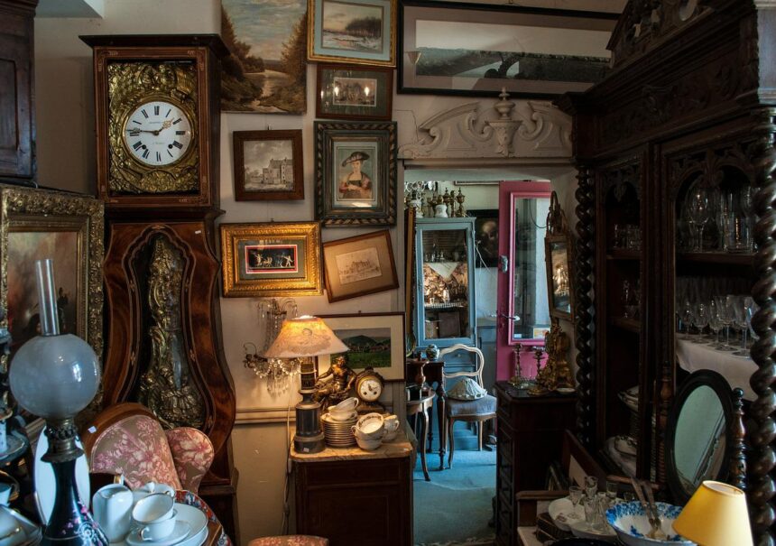 Mercado de Antigüedades en la Lagunilla