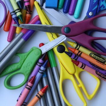 ¿Dónde puedo surtir mi papelería en el DF?