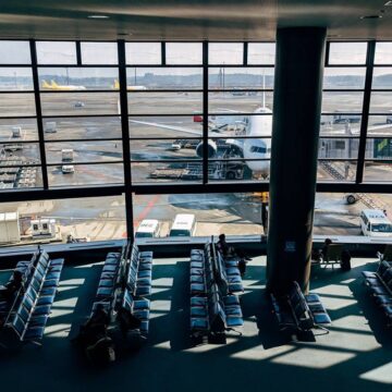 terminal de autobuses Estrella Roja al aeropuerto