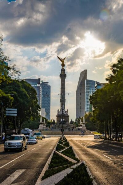 como llegar a paseo de la reforma en metro