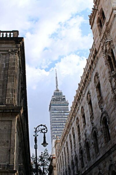 que hay en la torre latinoamericana